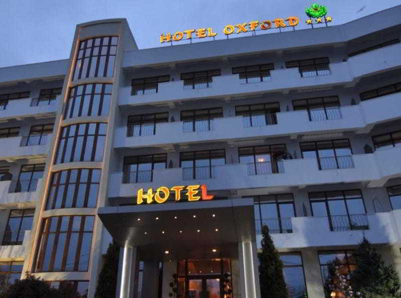 Hotel Oxford Mamaia Exterior photo